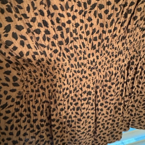 Abercrombie & Fitch Brown Dot Tie Front Blouse - Picture 6 of 6